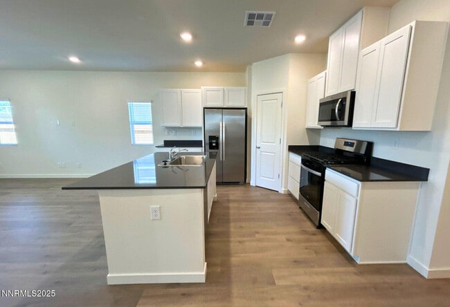 Building Photo - 7748 Blue Gulch Rd