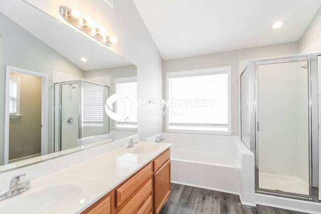 Building Photo - 3 Bedroom Pet-Friendly Home in Winston-Salem, NC with Main Street Renewal