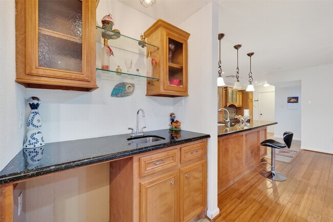 Building Photo - 3200 S Gessner Rd