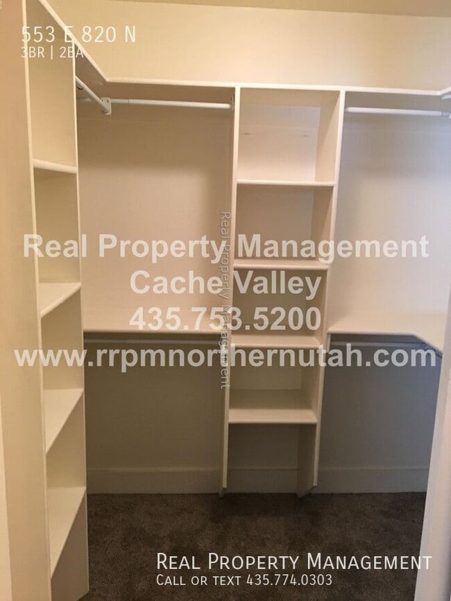 Building Photo - 553 E 820 N