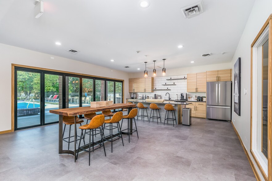 Deer Valley Apartments 30011 N Waukegan Rd Lake Bluff IL 60044