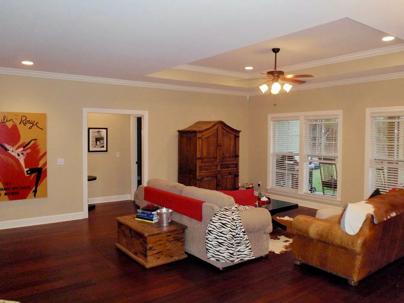 Building Photo - 409 Redbud Cir