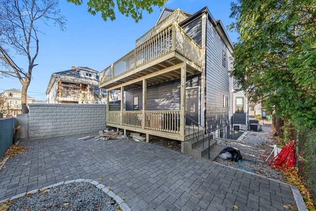 Building Photo - 62-64 Bradbury Ave