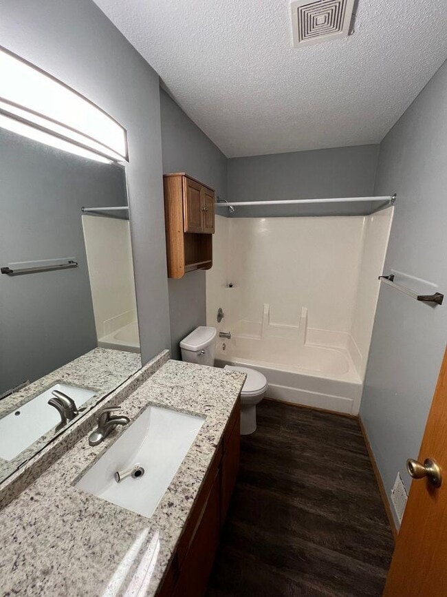 Building Photo - 2072 Bradley St