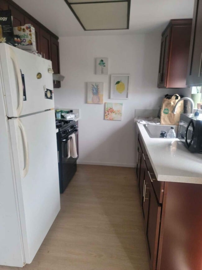 Building Photo - 12523 Culver Blvd