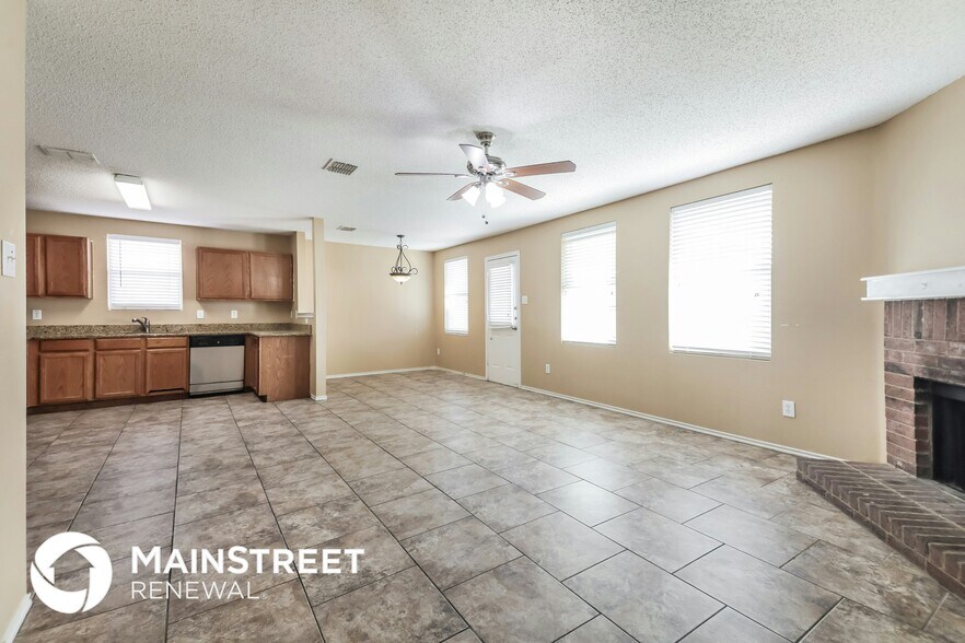 Building Photo - 1332 Nimitz Way