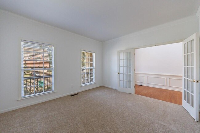 Building Photo - 279 Collins View Ct