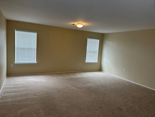 Building Photo - Modern 3/BR 2.5/BA Home with Stylish Kitch...