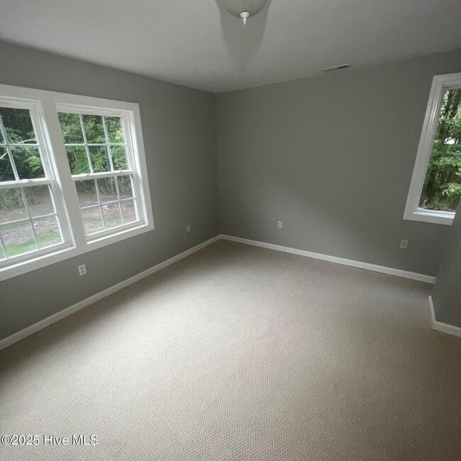 Building Photo - 3651 Gallberry Rd