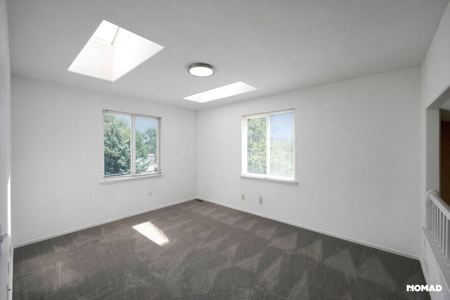 Building Photo - 2942 N Princess Cir