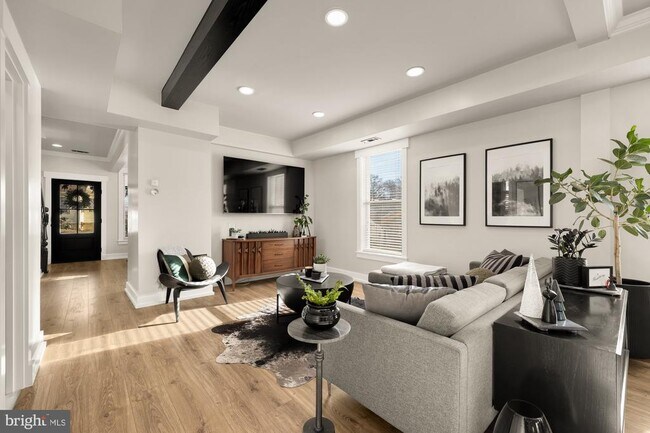 Building Photo - 4240 34th St