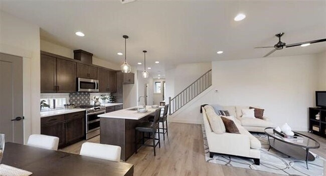 Building Photo - Exceptional 3 Bedroom / 2.5 Bath Modern Townhouse