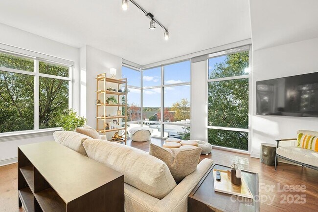 Building Photo - 125 W Tremont Ave