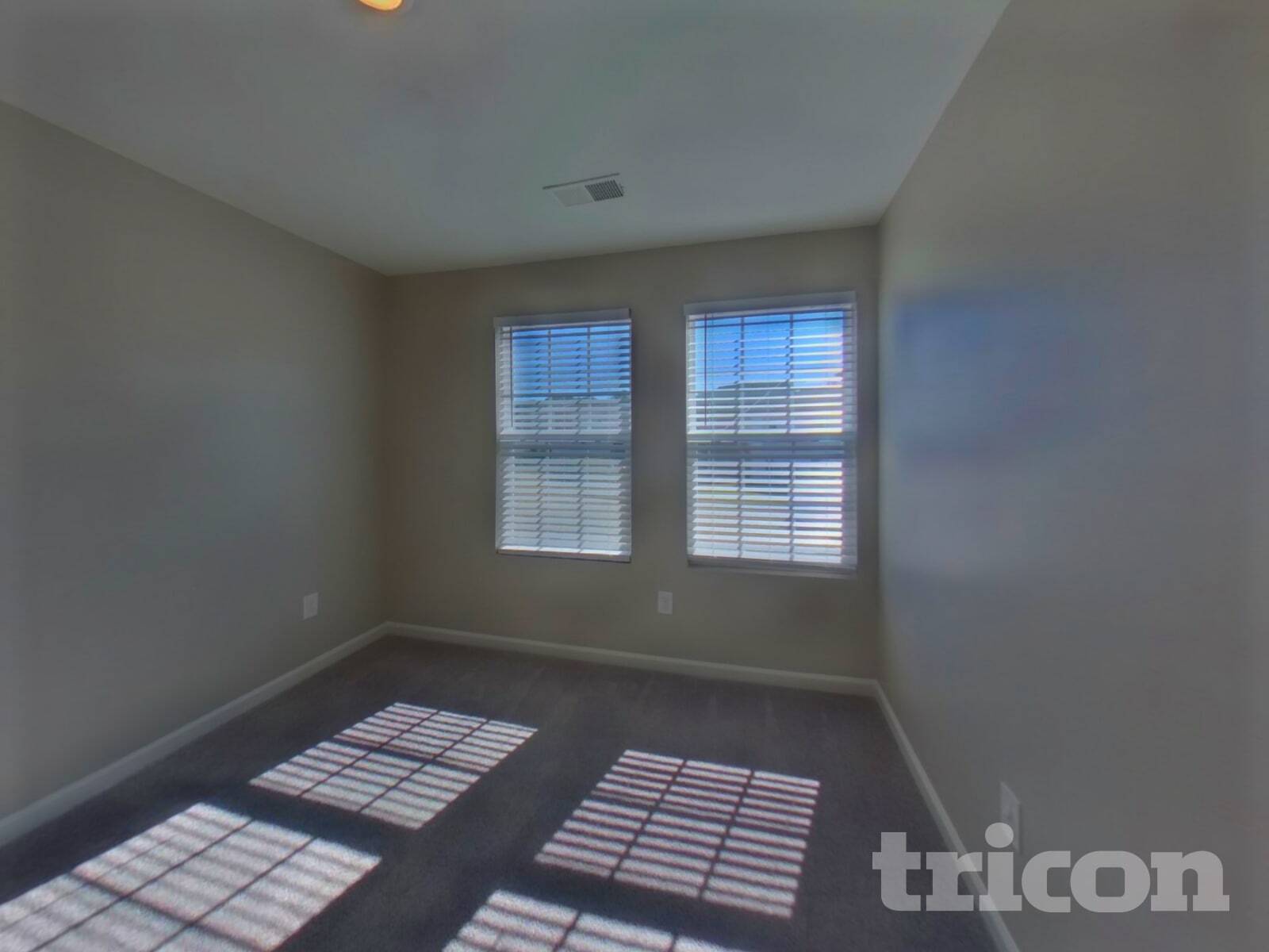 Building Photo - 1715 Southwold Ln