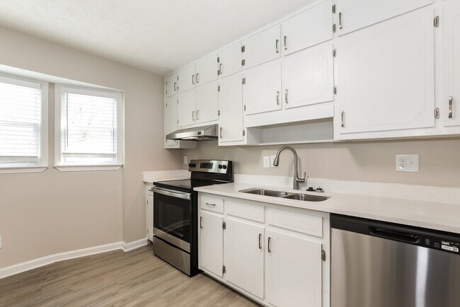 Building Photo - 1316 Candlelite Ln