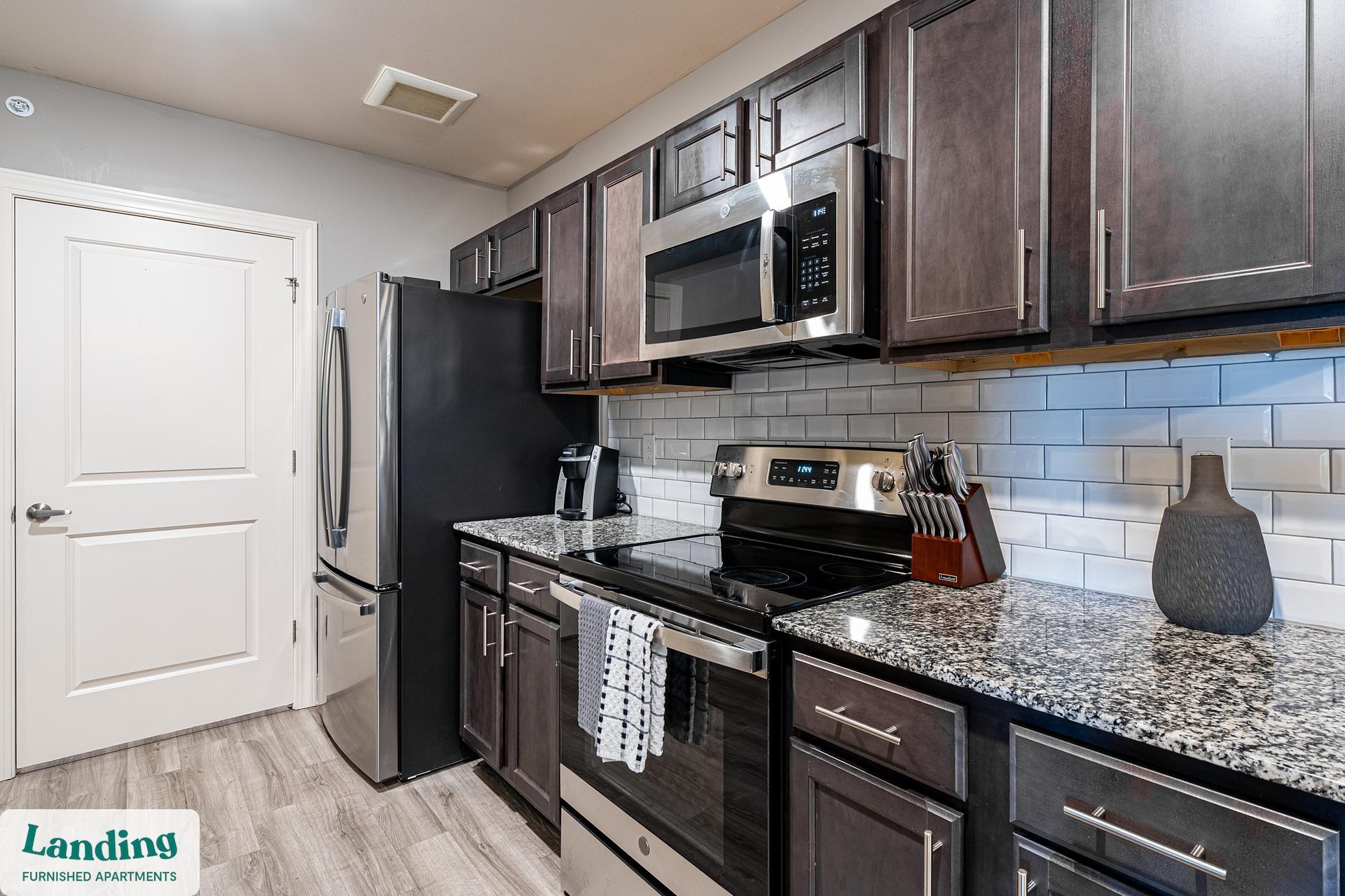 Building Photo - 305 Laredo Dr