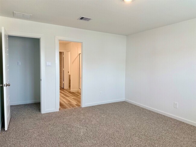 Building Photo - 2911 Needham Gdn Ln