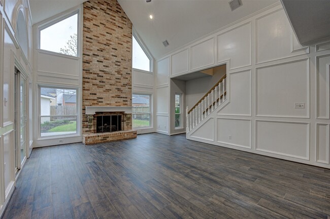 Building Photo - 3422 Mesquite Dr