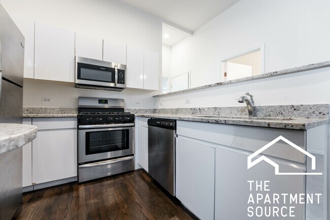 Building Photo - 2636 N Halsted St