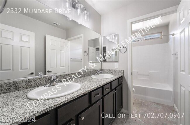 Building Photo - 2332 Mundare Dr