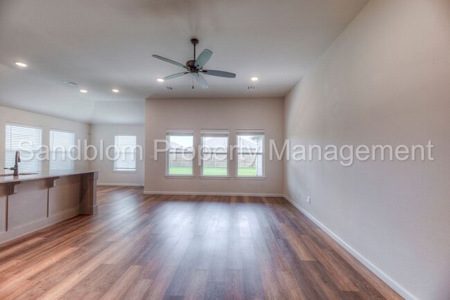 Building Photo - For Lease | East Tulsa - BA Schools | $189...