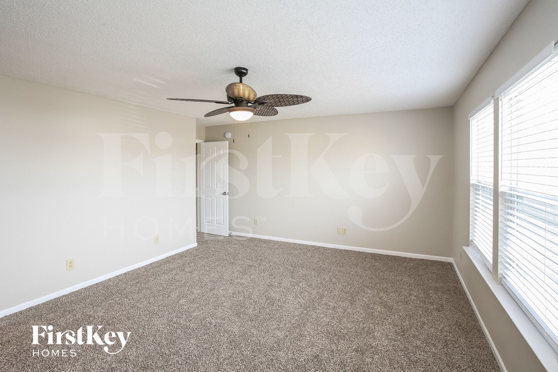 Building Photo - 9197 Huntleigh Cir