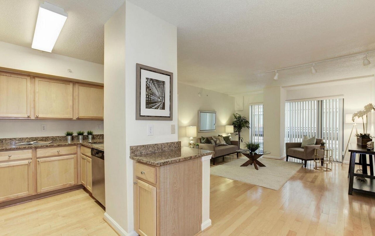 Building Photo - 7923 Eastern Ave