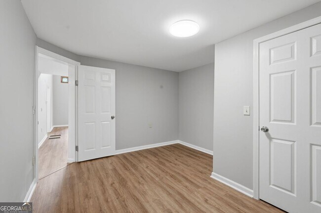 Building Photo - 7134 Williams Rd