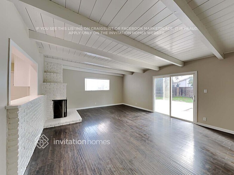 Building Photo - 8839 Quartz Ave