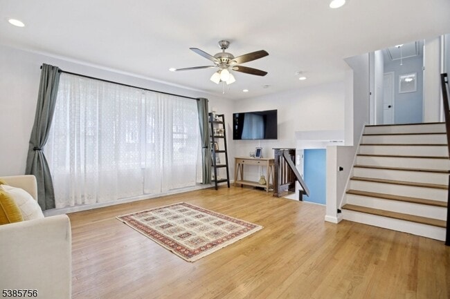 Building Photo - 82 Eaton Pl