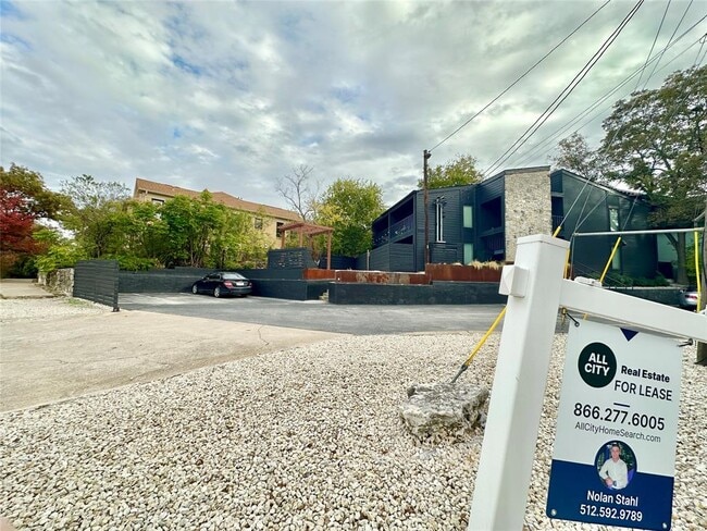 Building Photo - 201 Academy Dr