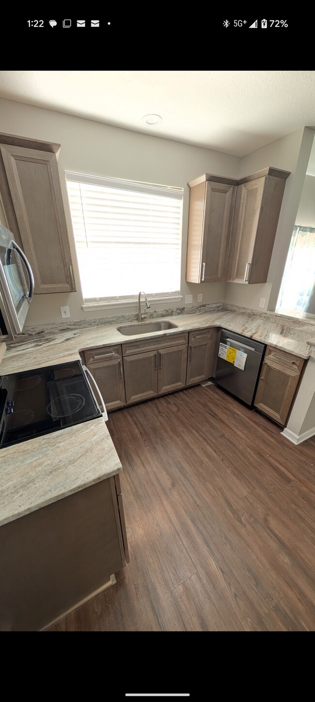 Building Photo - 154 Brushcreek Dr