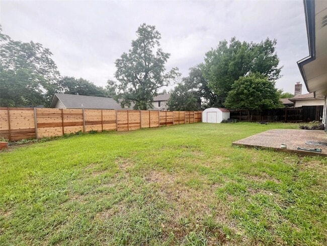Building Photo - 8702 Dawnridge Cir