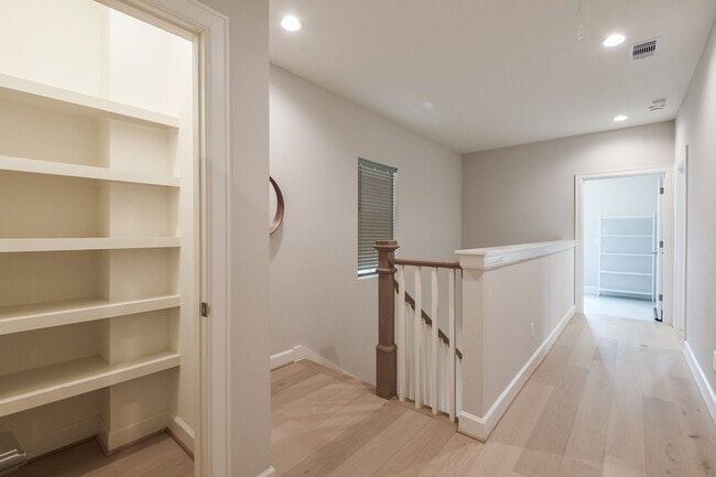Building Photo - 25234 Calhoun Creek Dr
