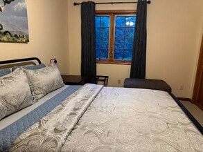 Building Photo - 7598 Ashlind Cir