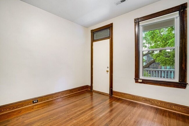 Building Photo - 1108 Lamont St NW