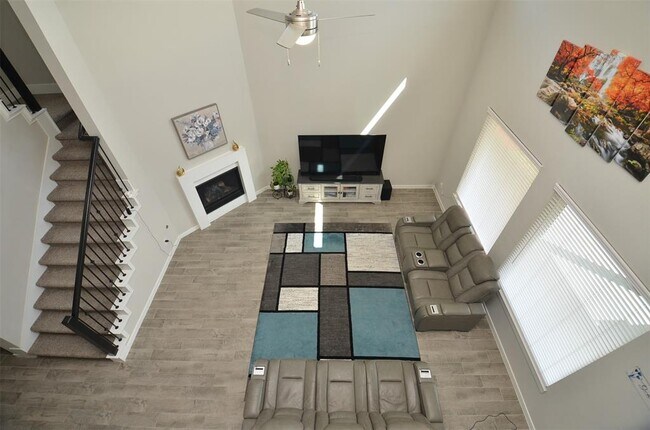 Building Photo - 28615 Halle Ray Dr