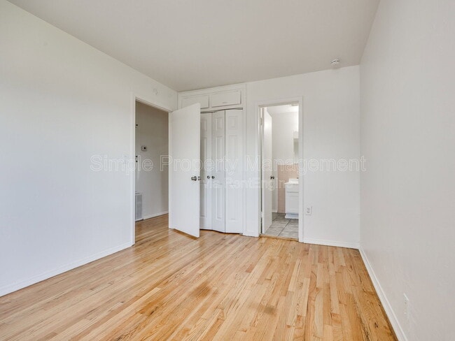 Building Photo - 4608 N Libby Ave