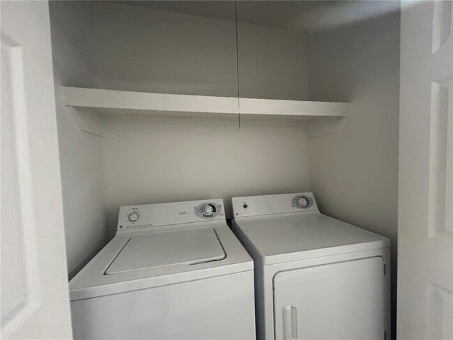 Building Photo - 6519 W Newberry Rd