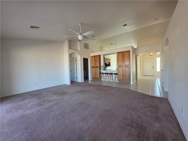 Building Photo - 3477 Sunlamp Dr