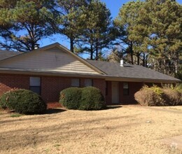 Building Photo - 115 Upland Ct