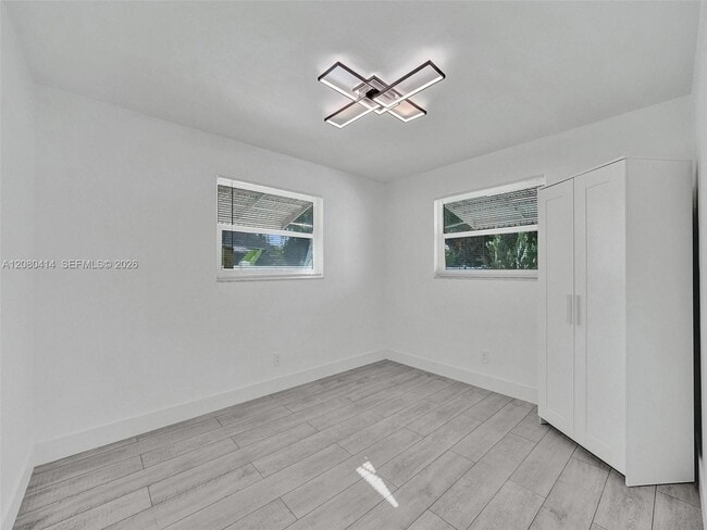 Building Photo - 2446 Fillmore St