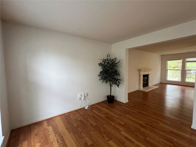 Building Photo - 188 Birchwood Trail Dr