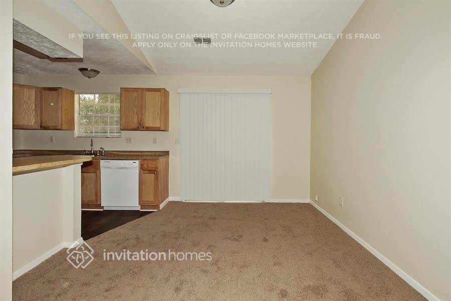 Building Photo - 1467 Shenta Oak Dr