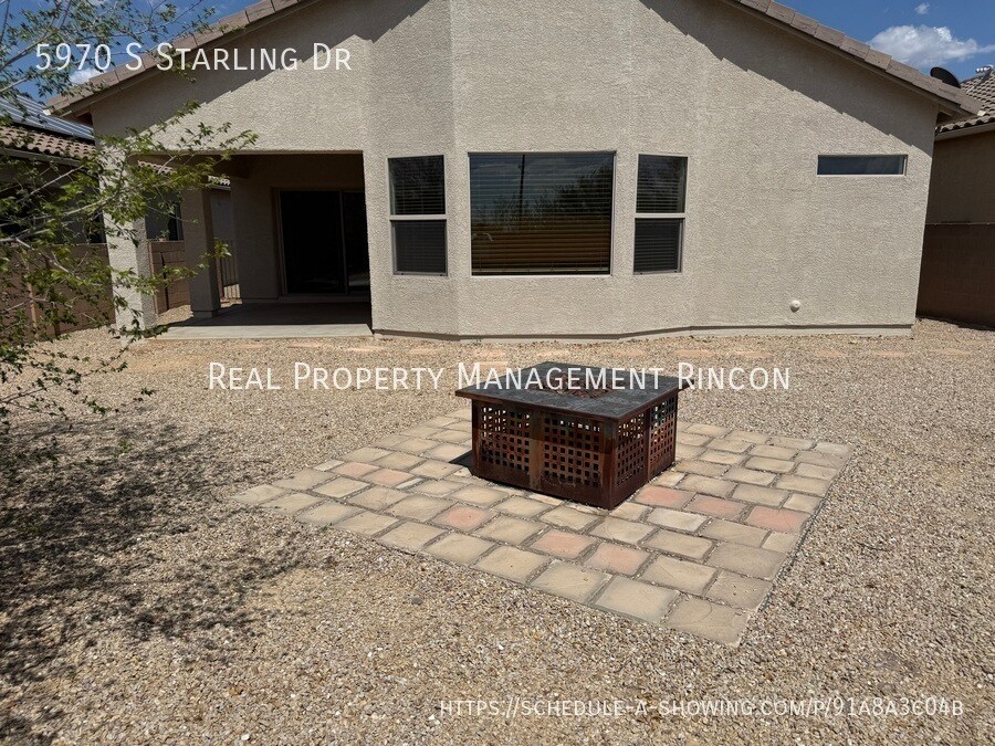 Building Photo - 5970 S Starling Dr