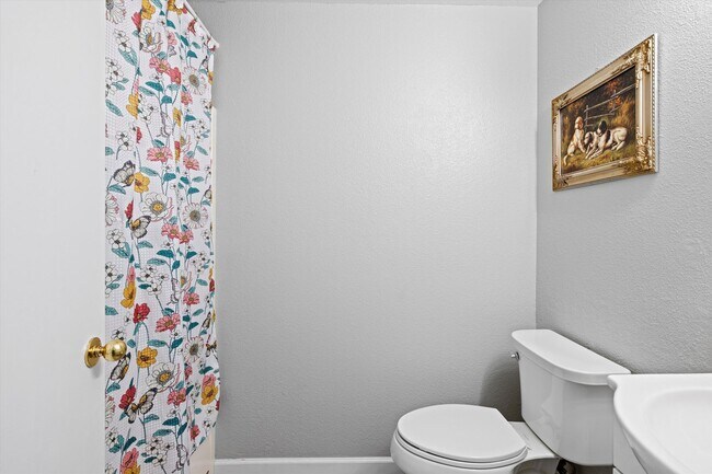 Building Photo - 6320 Candlestick Dr