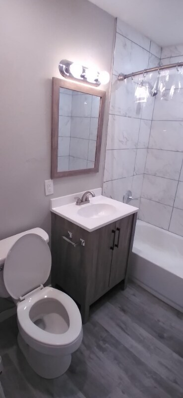 Building Photo - 407 Edwards St