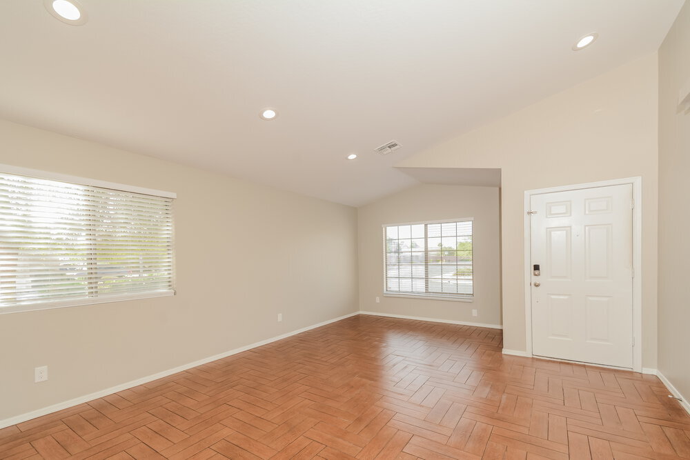 Building Photo - 13006 W Mandalay Ln