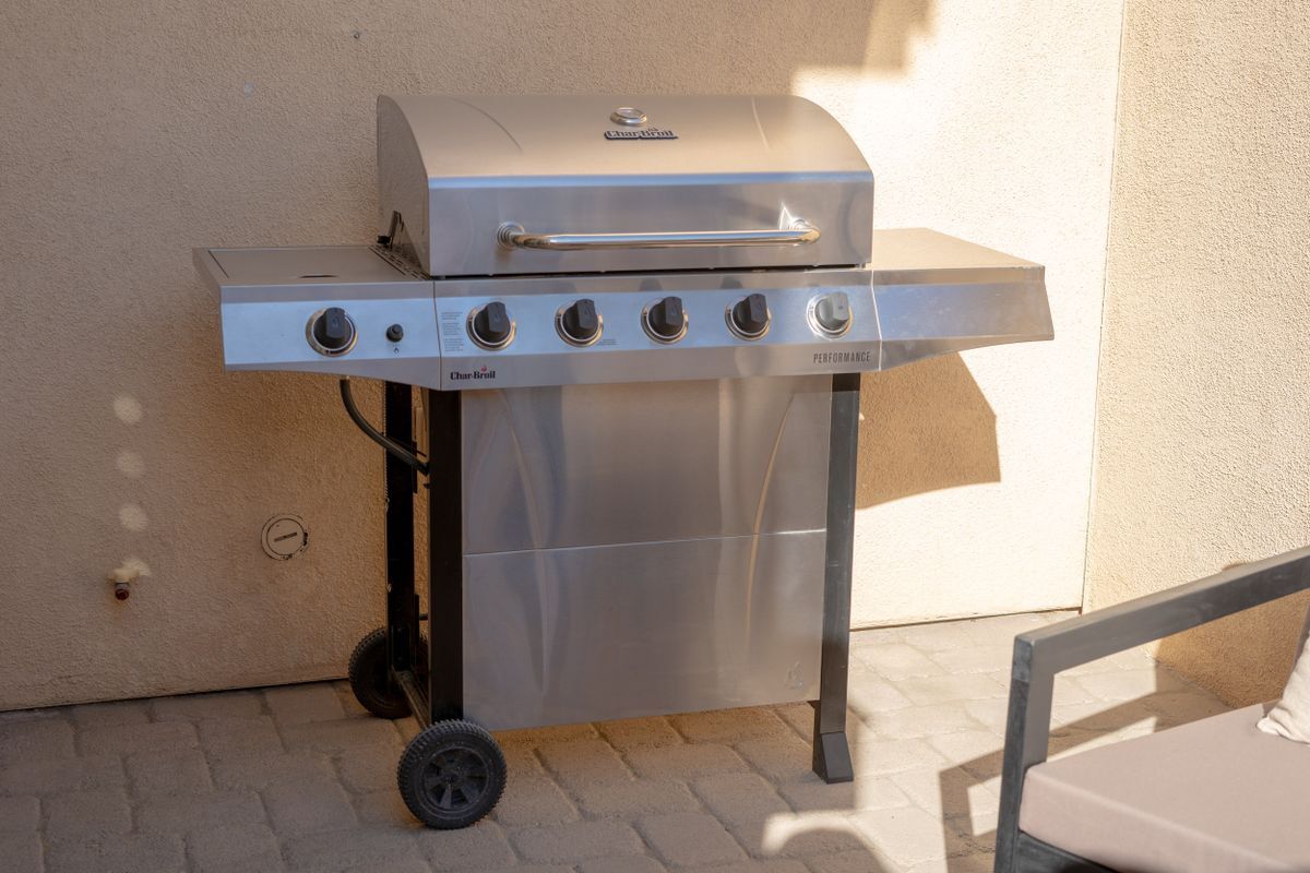 Building Photo - 52154 Rosewood