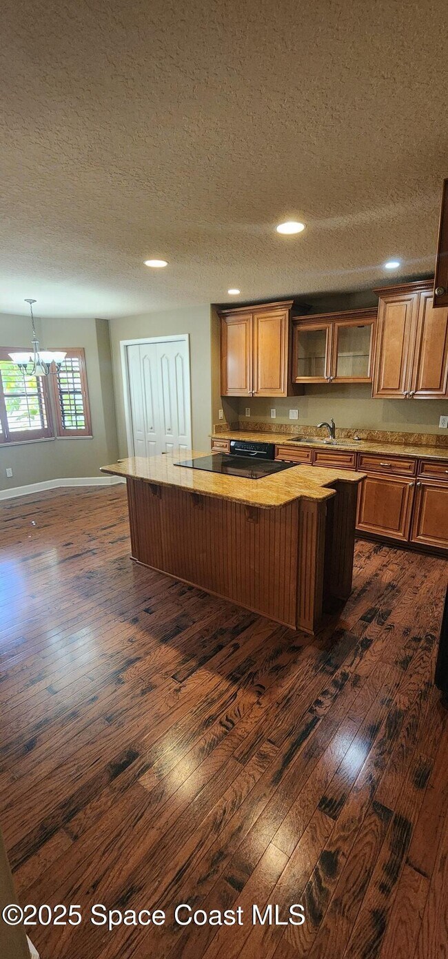 Building Photo - 2577 Sykes Creek Dr